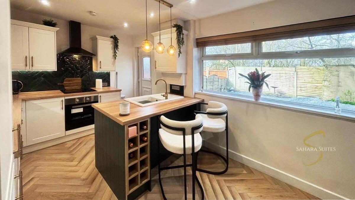 Stylish 2Bed - Manchester - Free Parking Hyde Bagian luar foto